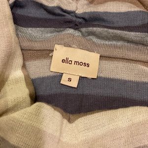 Ella Moss -light loose neck sweater. Tones of plum, cream, gray, taupe and blue.